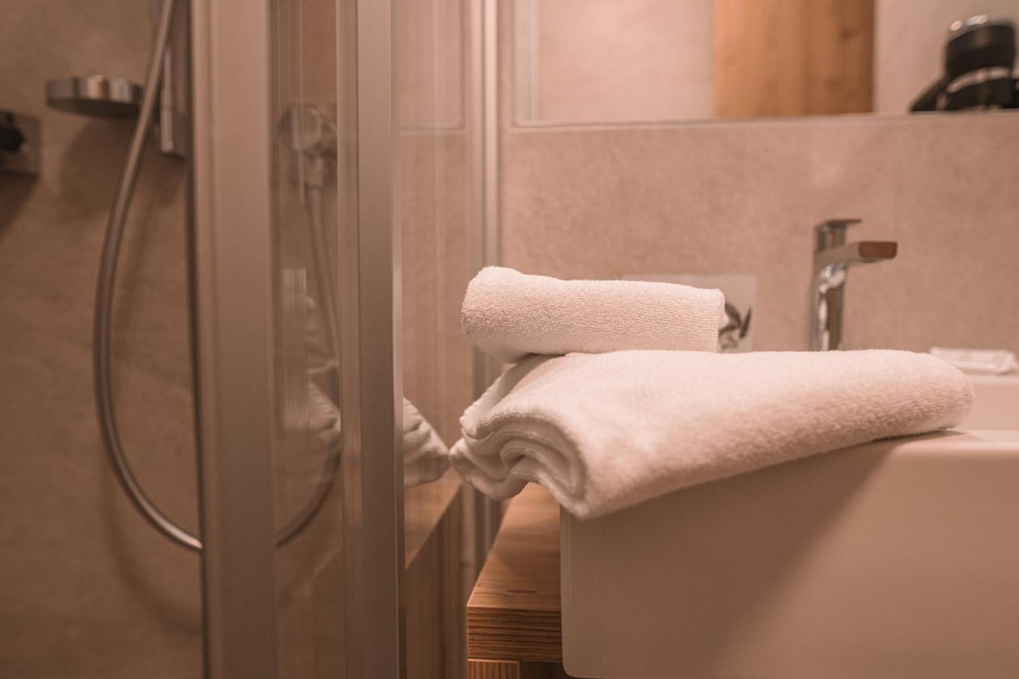 Brandgut - Vor Freude Gluehen Hotel Viehhofen Kültér fotó