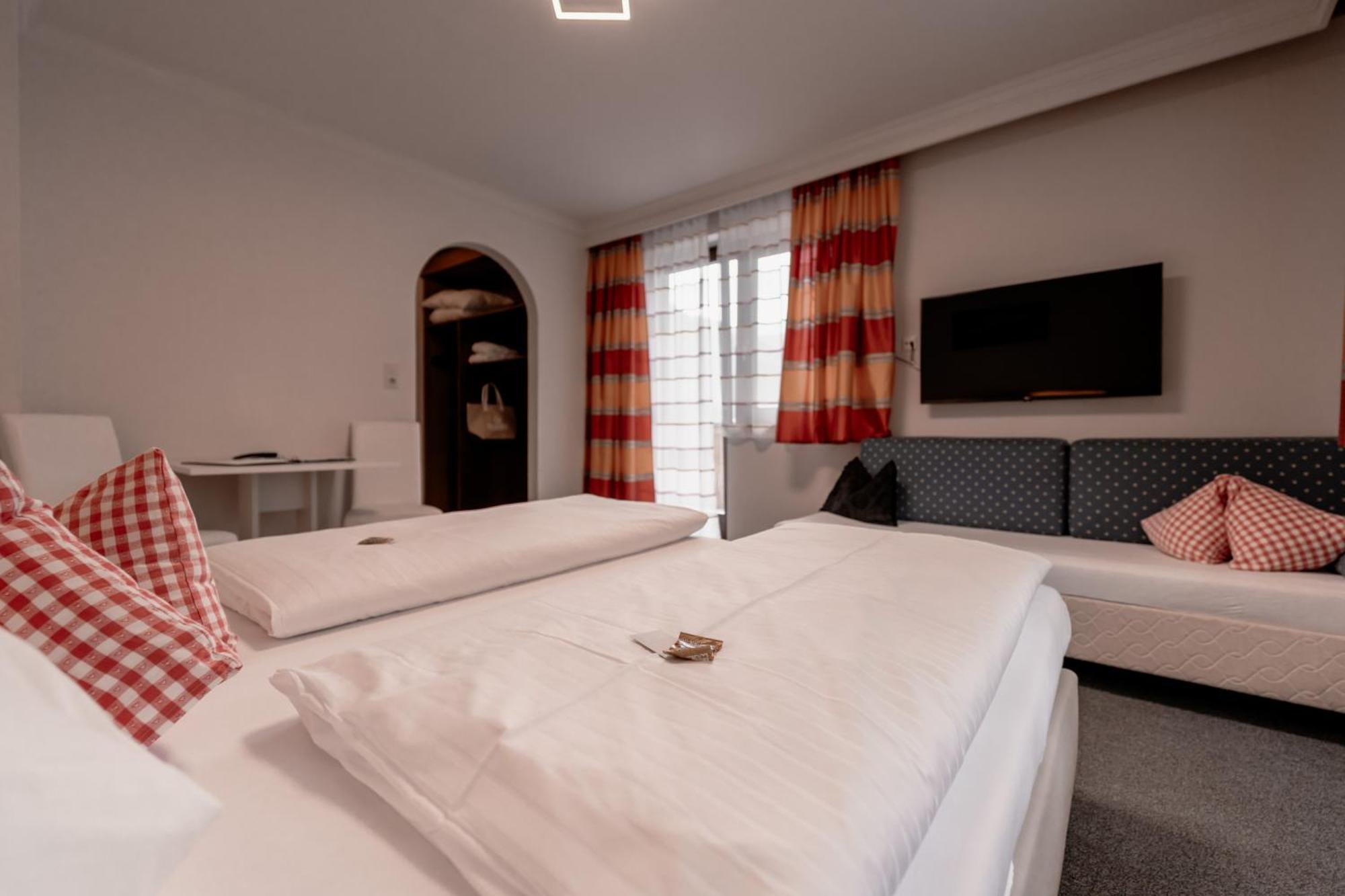 Brandgut - Vor Freude Gluehen Hotel Viehhofen Kültér fotó